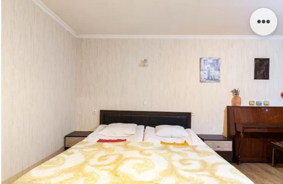 Apartament Cozy, Warm & Cheap Tbilisi Zewnętrze zdjęcie